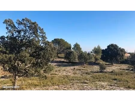 terrain 499 m² lirac