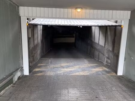 parking/box 16 m² grenoble