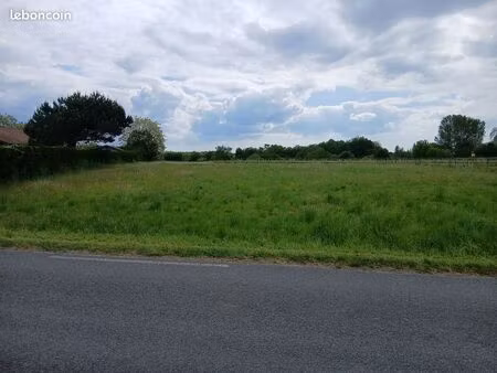 terrain constructible de 1845 m2 divisible