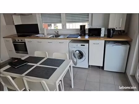 studio 1 pièce 33 m²
