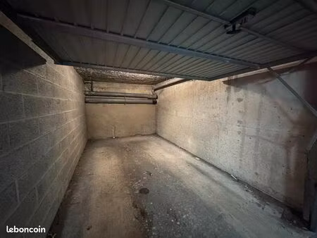 parking/box 15 m² rennes