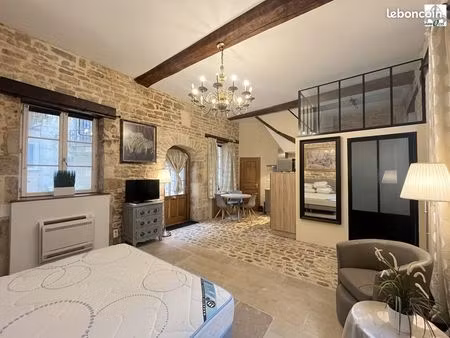 studio 1 pièce 35 m²