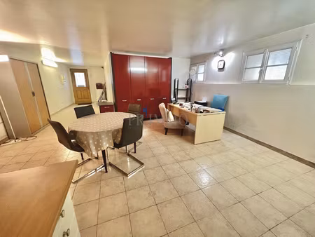 fréjus centre ville local professionnel avec garage à vendre