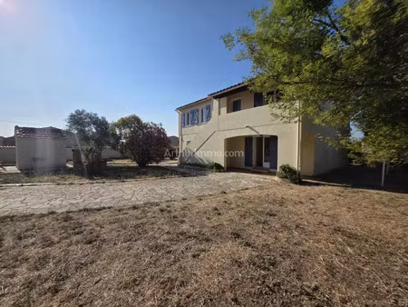 vente maison 8 pièces 180 m2 à le muy