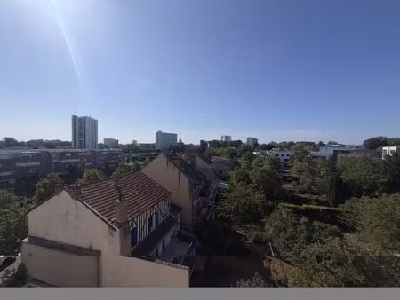 location appartement 1 pièces 30m2 reims 51100 - 555 € - surface privée
