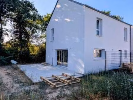 location maison à sucé-sur-erdre (44240) : à louer / 117m² sucé-sur-erdre