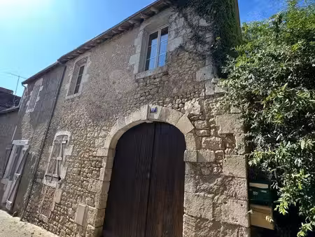 à louer f3 65m2 avec cour le blanc
