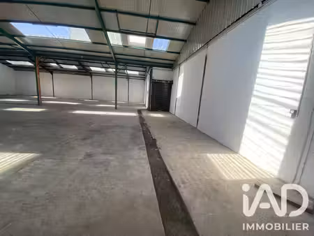 vente garage 327 m²