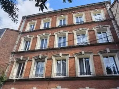 prestigieux immeuble de rapport en vente à elbeuf, france