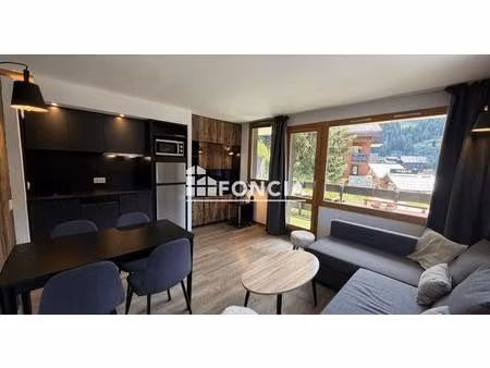 plagne 1800 - lumineux t2 rénové. piscine, tennis et parking couvert !