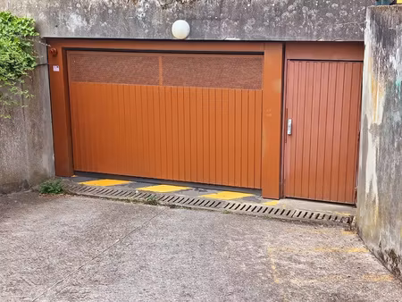 evry village garage quartier aguado