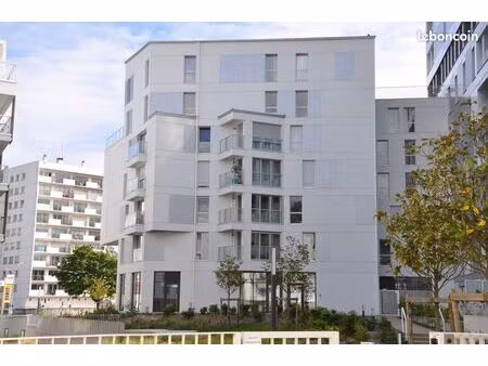 appartement t3/t4 neuf avec terrasses– vannes centre