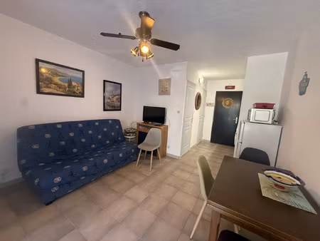 studio avec jardinet - pinede de calvi