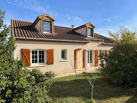 location maison 8 pièces 142 m² à nouaillé-maupertuis (86340)