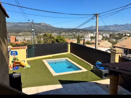 maison t3 - piscine - cuisine d’été - cave
