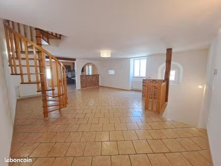 maison 4 pièces 107 m²
