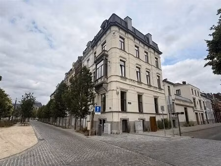 appartement à louer à place crombez 20 tournai (vbe49401)