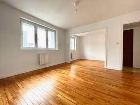 location appartement 4 pièces à brest recouvrance (29200) : à louer 4 pièces / 64m² brest 