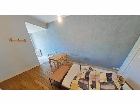 appartement t2 // cours gambetta // meuble