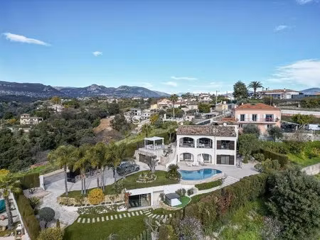 maison familiale rénovée à cagnes-sur-mer proche nice