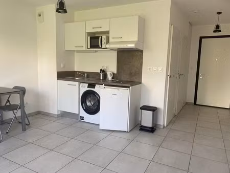 location appartement 1 pièce 28m² lyon 3ème