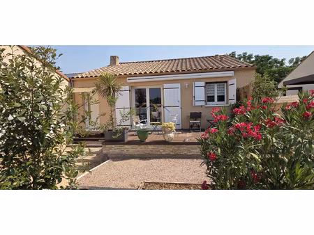villa de plain-pied avec 3 chambres