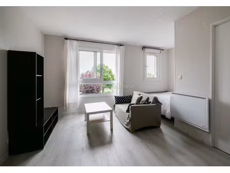 studio meublé