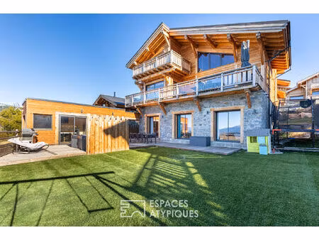 chalet contemporain récent avec vue sur les sommets et prestations haut de gamme