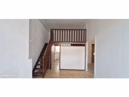 t2 bis 66.61 m² - rue de condé lyon 2eme