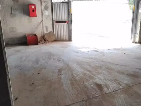 garage fermé et sécurisé