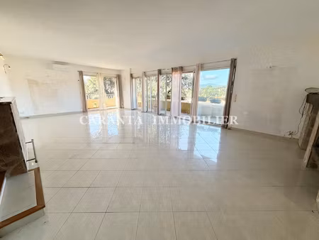 vente appartement t3 sainte-maxime à rénover