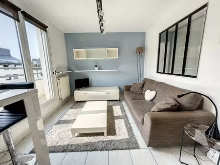 location meublée appartement 2 pièces 37 m² à lyon 3ème (69003), 880 €