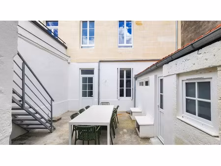 location meublée maison 12 pièces 243.32 m² à bordeaux (33000), 595 €