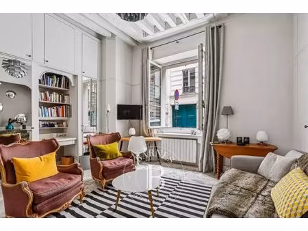 paris 7 - rue de lille - studio rénové - charme de l'ancien - beaux volumes - idéal pied à