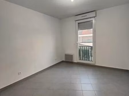 location appartement 3 pièces 64 m² à marseille 13ème (13013), 987 €