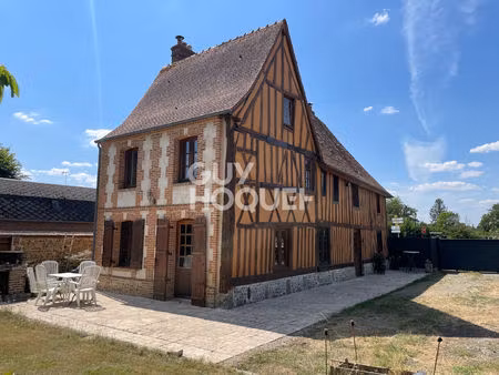 mesnil en ouche, proximité du château de beaumesnil, tous commerces à pied.