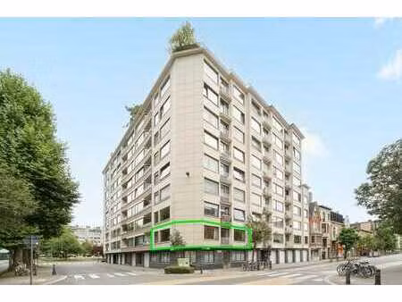 appartement d'une chambre entièrement rénové à vendre à gand