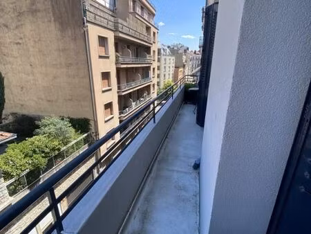 appartement 3 pièces 93 m²