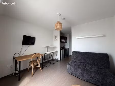 studio 1 pièce 19 m²