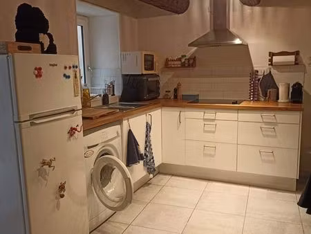 centre ville petit appartement avec extérieur