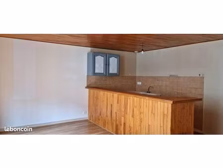 location appartement centre ville saint claude