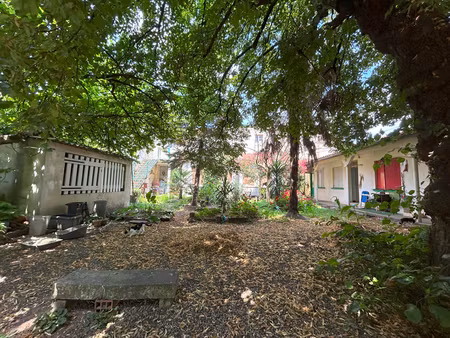 bordeaux chartrons - immeuble de 562m² avec un jardin de 350m²