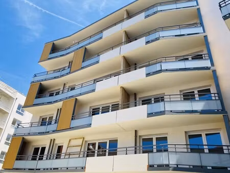 t3 avec parking et balcon à rouen