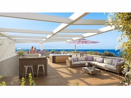 antibes bord de mer, toit-terrasse 4 pièces avec garages et cave