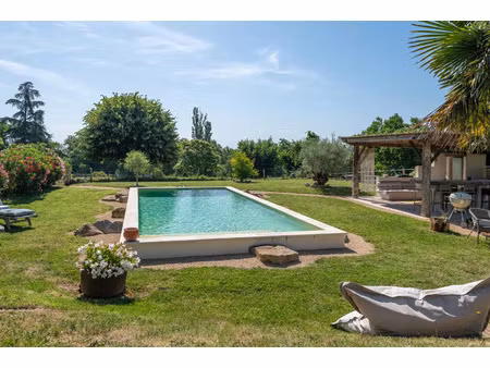 vente maison 6 pièces 182 m² vaugneray (69670)