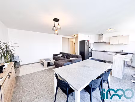 appartement t2 avec balcon, cave et parking privatif
