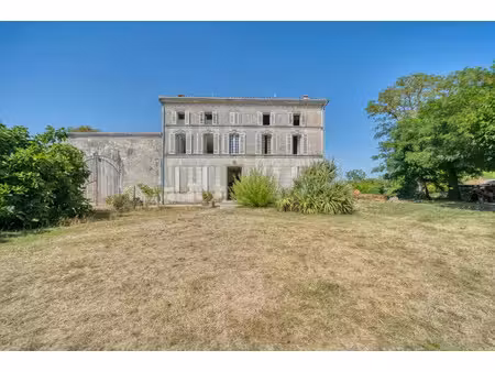 vente maison 8 pièces 244 m² saint-sever-de-saintonge (17800)