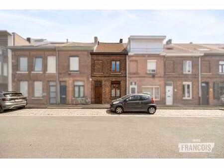 maison familiale avec 3 chambres et jardin à vendre à sint-…