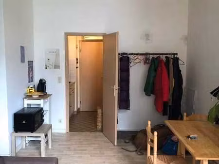 studio avec coin à dormir / visite lundi 27 juillet à 18h30