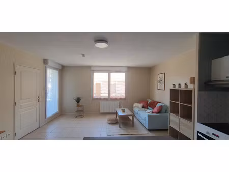 location meublée appartement 2 pièces 50 m² à villeurbanne (69100), 980 €